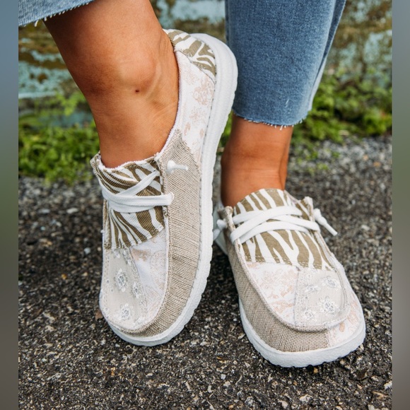 Loafers - Picture 2 of 3